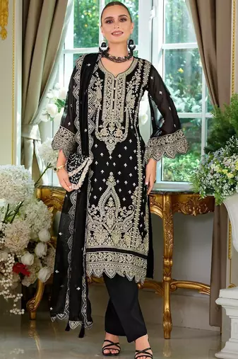 Ethnic Motifs Embroidered V-Neck Thread Work Kurta With Trousers & Dupatta