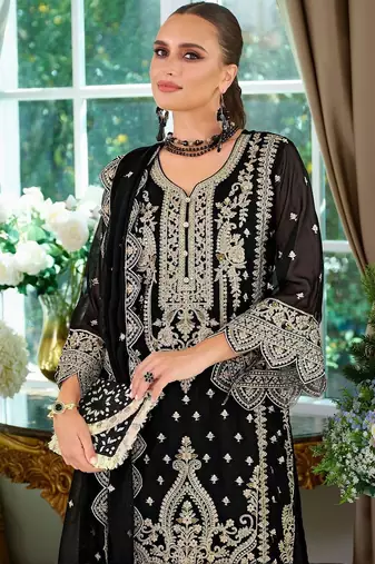 Ethnic Motifs Embroidered V-Neck Thread Work Kurta With Trousers & Dupatta