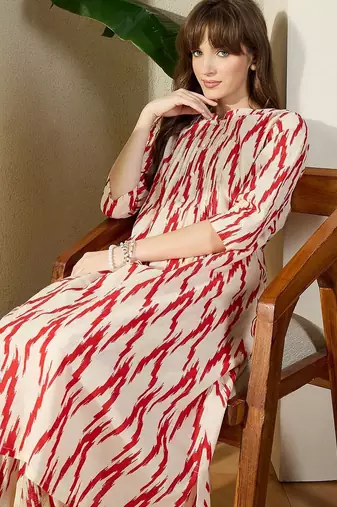 Women Ethnic Motifs Printed Pleated Pure Cotton Kurta with Trousers
