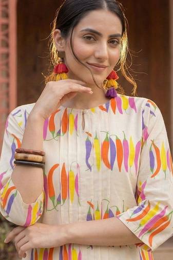 Women Printed Regular  Cotton Kurta with Trousers