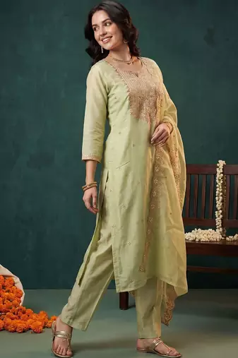Women Ethnic Motifs Embroidered Regular Thread Work Kurta with Trousers & With Dupatta