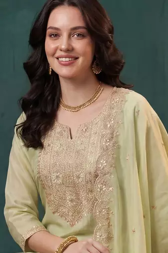Women Ethnic Motifs Embroidered Regular Thread Work Kurta with Trousers & With Dupatta