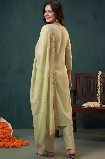 Women Ethnic Motifs Embroidered Regular Thread Work Kurta with Trousers & With Dupatta