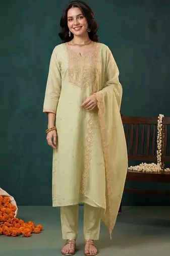 Women Ethnic Motifs Embroidered Regular Thread Work Kurta with Trousers & With Dupatta