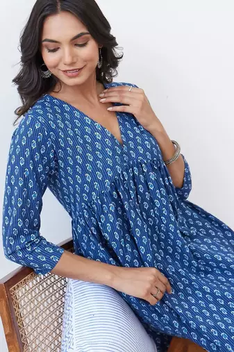 Women Ethnic Motifs Printed Empire Pure Cotton Kurta with Trousers