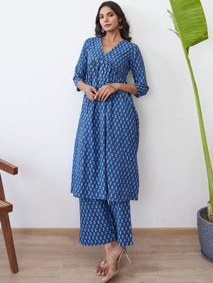 Women Ethnic Motifs Printed Empire Pure Cotton Kurta with Trousers 4