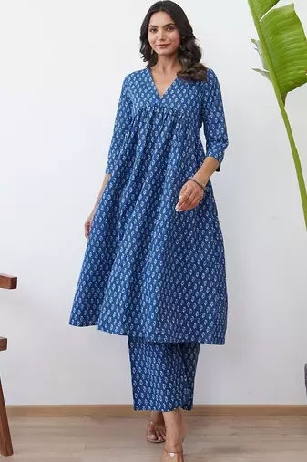 Women Ethnic Motifs Printed Empire Pure Cotton Kurta with Trousers
