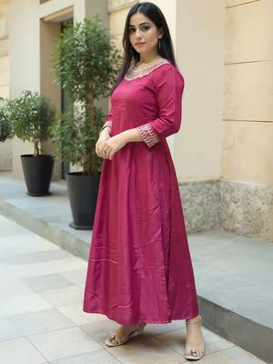 Embroidered Round Neck Thread Work Anarkali Kurta With Trousers 3