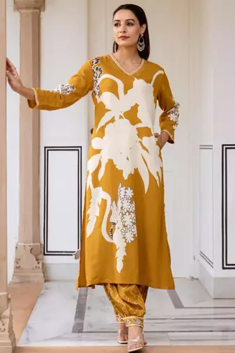 Floral Printed V-Neck A-Line Kurta With Salwar