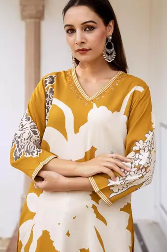 Floral Printed V-Neck A-Line Kurta With Salwar