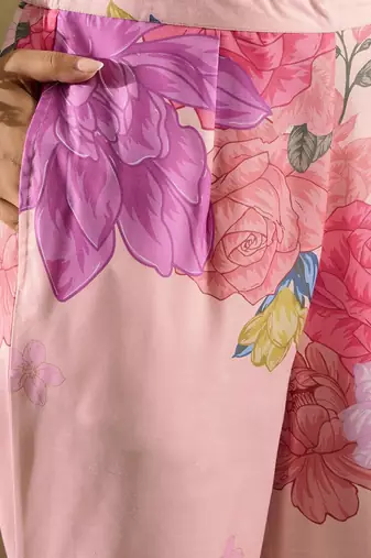 Floral Printed V-Neck Straight Kurta with Trousers