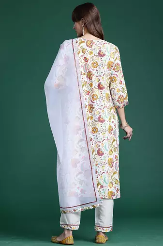 Women Floral Printed Thread Work Pure Cotton Kurta with Trousers & With Dupatta