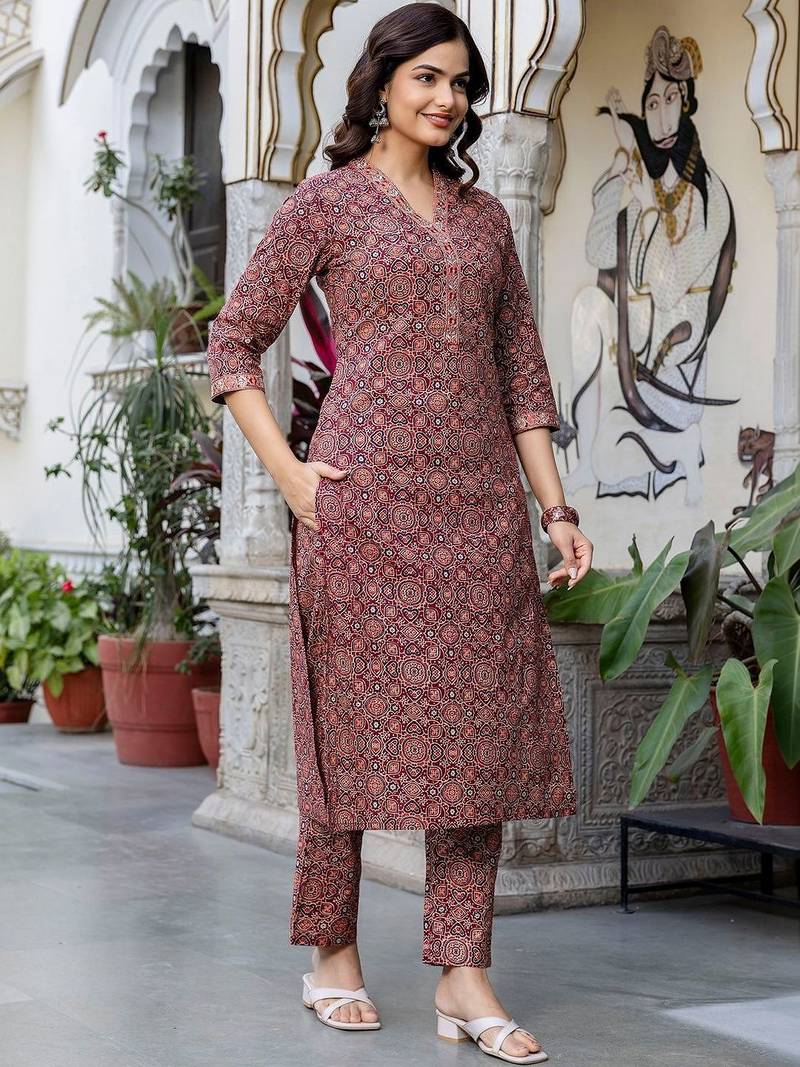 Women Printed Regular Pure Cotton Kurta with Trousers
