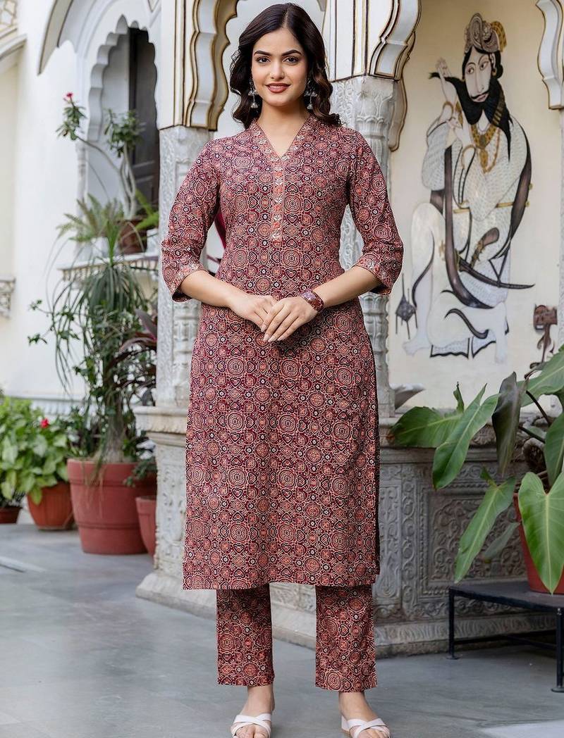 Women Printed Regular Pure Cotton Kurta with Trousers