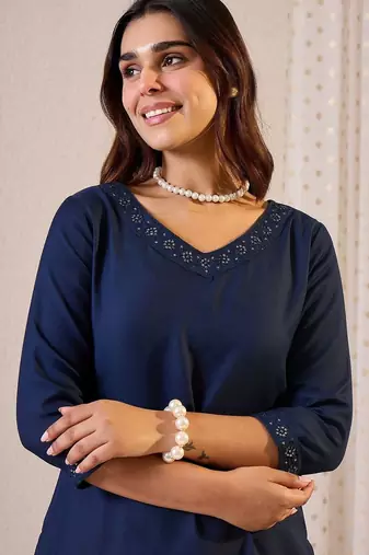 Floral Yoke Design V-Neck Sequinned Straight Kurta & Trousers