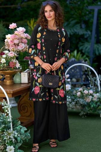 Women Floral Embroidered Regular Beads and Stones Kurta with Palazzos