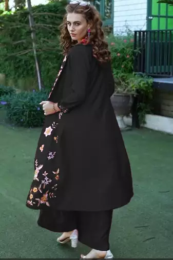 Women Floral Embroidered Regular Beads and Stones Kurta with Palazzos