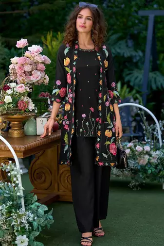 Women Floral Embroidered Regular Beads and Stones Kurta with Palazzos