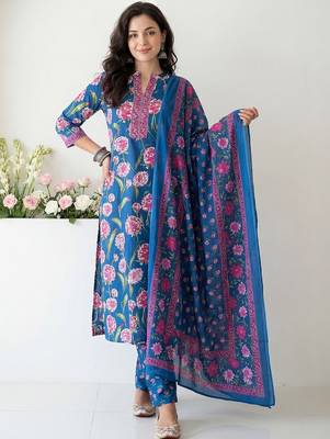 Women Floral Printed Regular Pure Cotton Kurta with Trousers & With Dupatta 1