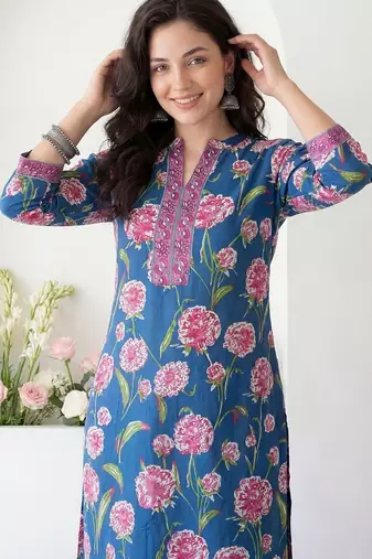 Women Floral Printed Regular Pure Cotton Kurta with Trousers & With Dupatta