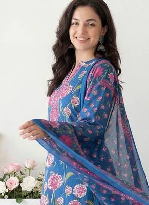 Women Floral Printed Regular Pure Cotton Kurta with Trousers & With Dupatta 3