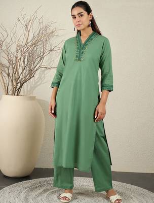 Ethnic Motifs Embroidered Thread Work Pure Cotton Kurta With Trousers 2