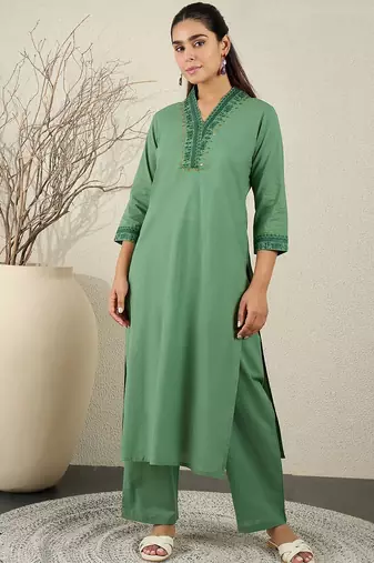 Ethnic Motifs Embroidered Thread Work Pure Cotton Kurta With Trousers