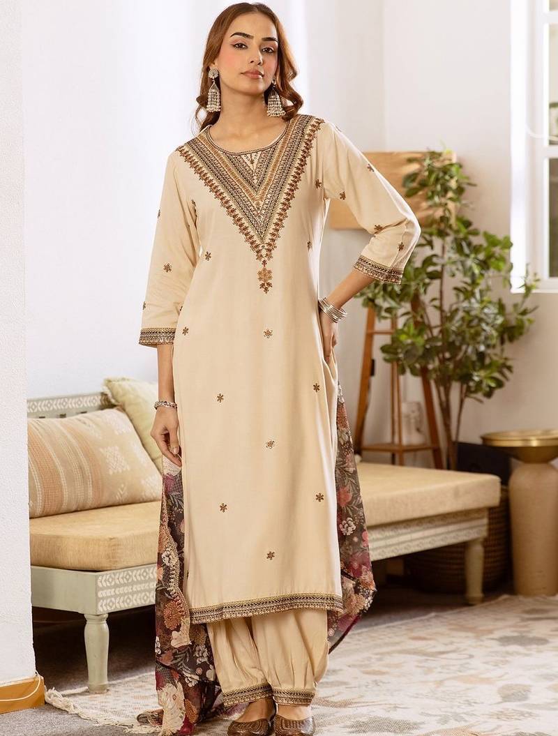 Women Ethnic Motifs Embroidered Regular Thread Work Kurta with Patiala & With Dupatta