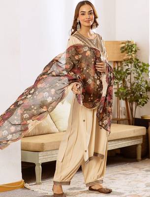 Women Ethnic Motifs Embroidered Regular Thread Work Kurta with Patiala & With Dupatta 6