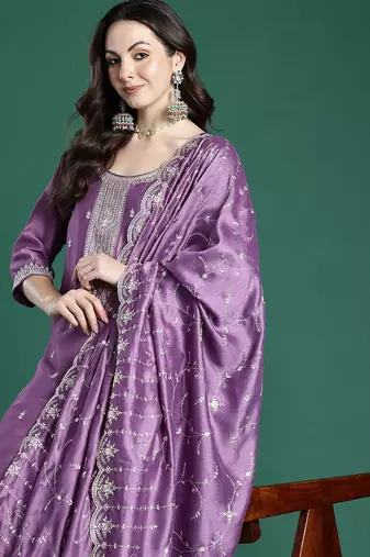 Ethnic Motifs Embroidered Kurta with Trousers & Dupatta