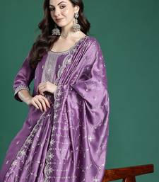 Ethnic Motifs Embroidered Kurta with Trousers & Dupatta