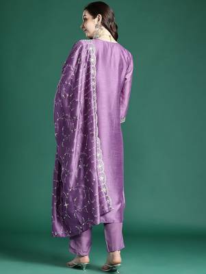 Ethnic Motifs Embroidered Kurta with Trousers & Dupatta 7
