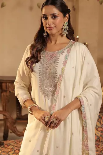 Women Ethnic Motifs Embroidered Kurta with Palazzos & Dupatta