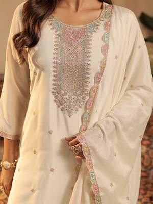 Women Ethnic Motifs Embroidered Kurta with Palazzos & Dupatta 6