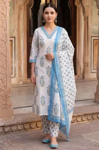 Women Floral Printed Regular Sequinned Pure Cotton Kurta with Trousers & With Dupatta