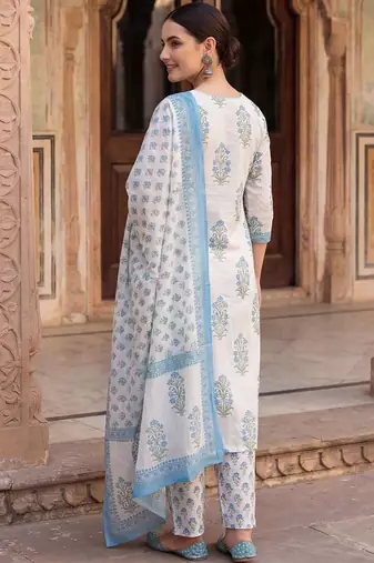 Women Floral Printed Regular Sequinned Pure Cotton Kurta with Trousers & With Dupatta