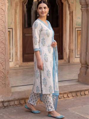 Women Floral Printed Regular Sequinned Pure Cotton Kurta with Trousers & With Dupatta 6