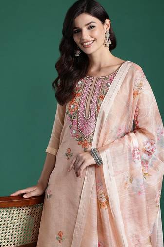 Women Floral Embroidered Thread Work Cotton Kurta with Trousers & With Dupatta