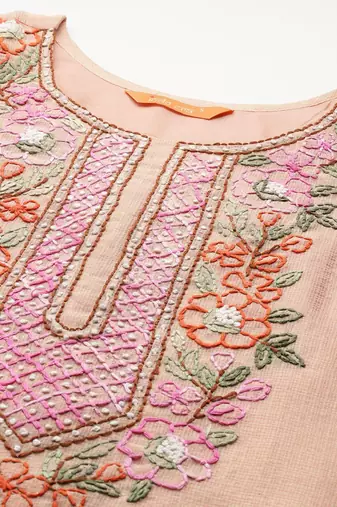Women Floral Embroidered Thread Work Cotton Kurta with Trousers & With Dupatta