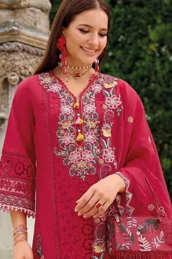 Women Floral Embroidered Regular Thread Work Kurta with Trousers & With Dupatta
