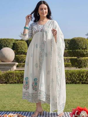 Women Floral Printed Empire Pure Cotton Kurta with Trousers & With Dupatta 1