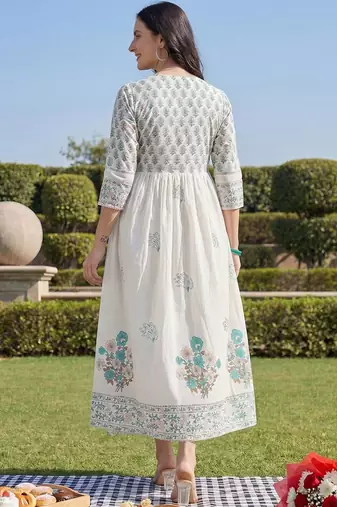 Women Floral Printed Empire Pure Cotton Kurta with Trousers & With Dupatta