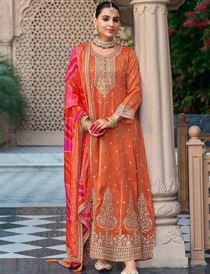 Ethnic Motifs Embroidered Sequinned Anarkali Kurta with Trouser & Dupatta 2