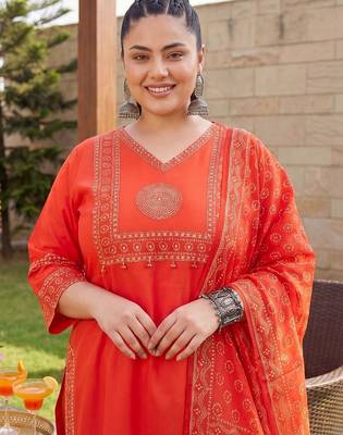 Plus Size Rust Printed Straight Kurta Trousers With Dupatta Set 2
