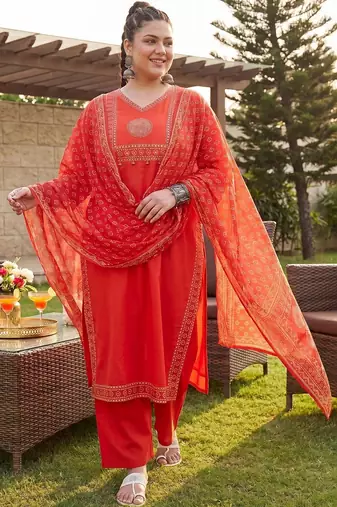 Plus Size Rust Printed Straight Kurta Trousers With Dupatta Set