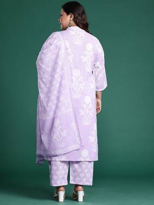 Plus Size Lavender Printed Straight Kurta Trousers With Dupatta Set 6