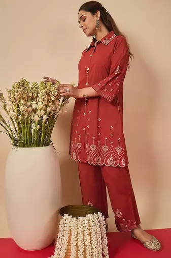 Women Ethnic Motifs Embroidered Regular Thread Work Pure Cotton Kurta with Trousers