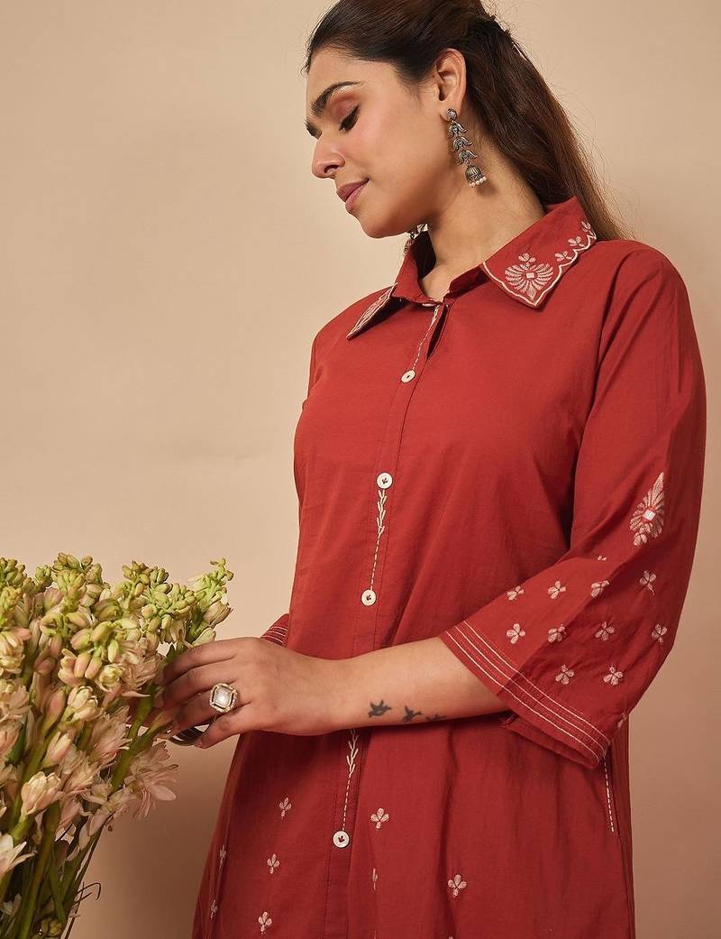 Women Ethnic Motifs Embroidered Regular Thread Work Pure Cotton Kurta with Trousers