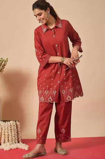 Women Ethnic Motifs Embroidered Regular Thread Work Pure Cotton Kurta with Trousers