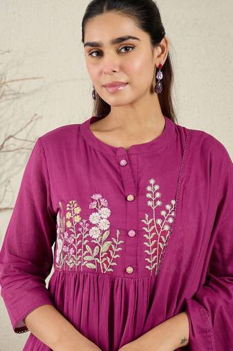 Floral Embroidered Thread Work  Cotton Kurta With Trousers & Dupatta